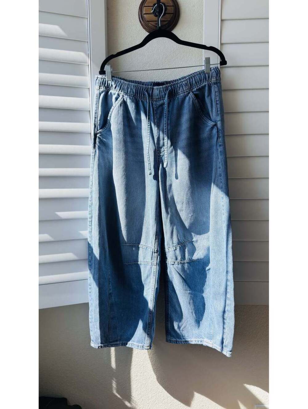 GAP Light Wash Lyocell Cotton Drawstring Barrel Jeans Size M